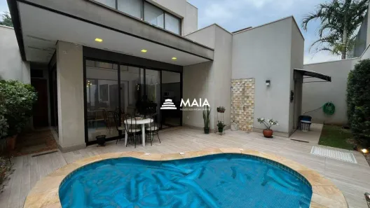 Casa de Condomínio com 3 Quartos para alugar, 217m² no Estância dos Ipês, Uberaba