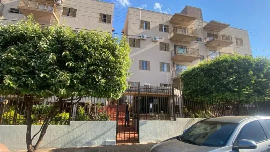 Apartamento com 3 Quartos para alugar, 10m² no Vila Taquarussu, Campo Grande