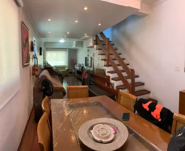 Sobrado com 4 Quartos à venda, 390m² no Jardim Textil, São Paulo