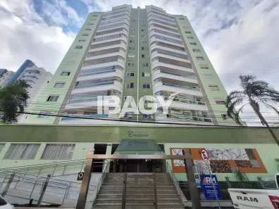Apartamento com 3 Quartos para alugar, 134m² no Campinas, São José