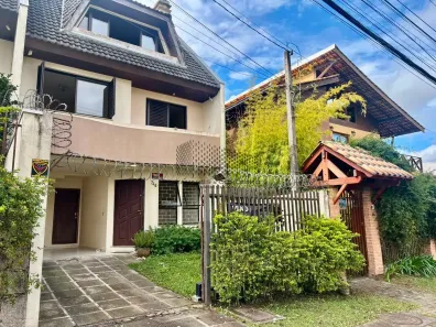Sobrado com 3 Quartos para venda ou aluguel, 178m² no Mercês, Curitiba