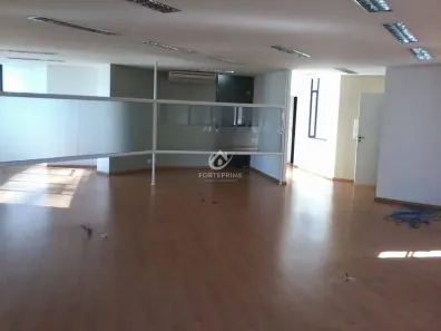 Sala Comercial para alugar, 140m² no Cidade Monções, São Paulo