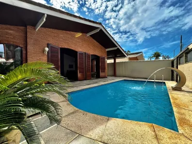 Casa com 3 Quartos à venda, 166m² no Enseada, Guarujá