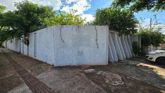 Casa com 3 Quartos à venda, 260m² no Santo Antônio, Campo Grande