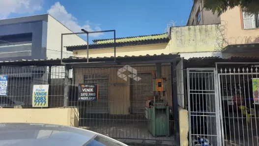 Prédio Comercial à venda, 271m² no Medianeira, Porto Alegre