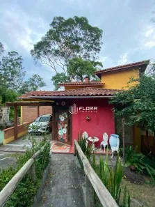 Casa de Condomínio com 3 Quartos à venda, 242m² no Mata Paca, Niterói