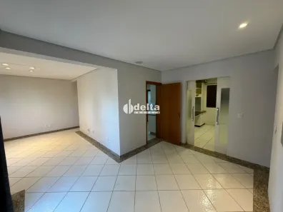 Apartamento com 2 Quartos para alugar, 100m² no Saraiva, Uberlândia