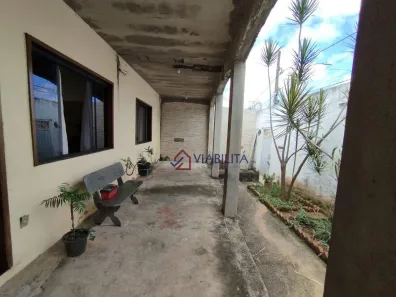 Casa com 3 Quartos à venda, 309m² no Parque Xangri-Lá, Contagem