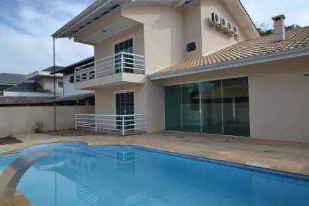 Casa de Condomínio com 3 Quartos para alugar, 320m² no Vorstadt, Blumenau