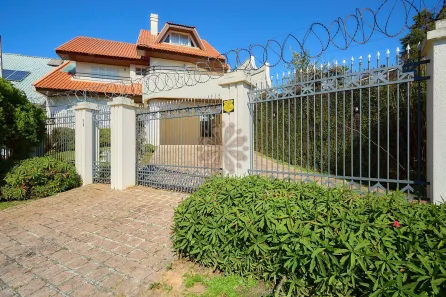 Casa com 4 Quartos para alugar, 330m² no Bigorrilho, Curitiba