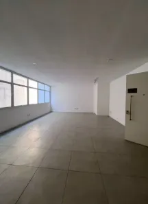 Sala Comercial com 1 Quarto à venda, 46m² no Três Figueiras, Porto Alegre