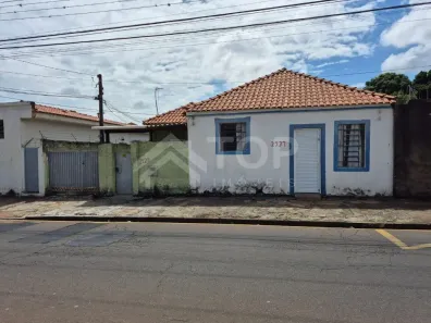 Casa com 2 Quartos à venda, 72m² no Centro, São Carlos