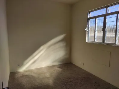 Casa com 1 Quarto para alugar, 40m² no Padre Miguel, Rio de Janeiro