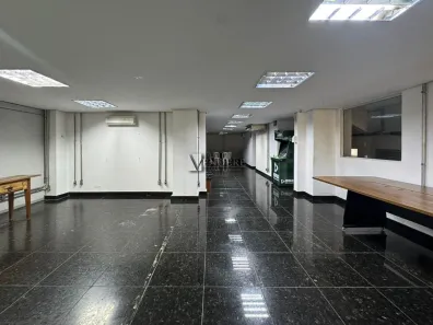Prédio Comercial para alugar, 2000m² no Vila da Serra, Nova Lima