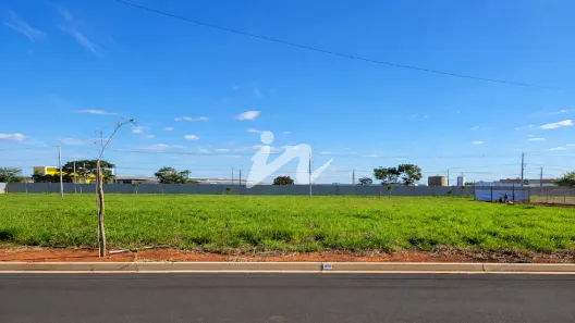 Lote/Terreno à venda, 275m² no Grand Ville, Uberlândia