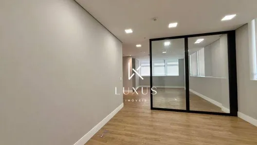 Sala Comercial para alugar, 61m² no Funcionários, Belo Horizonte