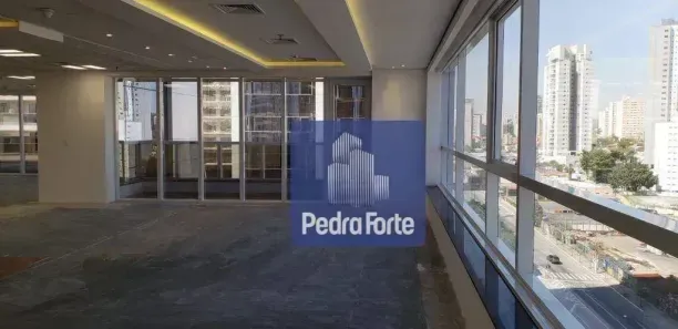 Sala Comercial para alugar, 202m² no Jardim das Acácias, São Paulo