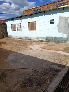 Casa com 3 Quartos à venda, 200m² no Jardim Curitiba, Goiânia