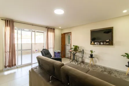 Casa com 2 Quartos para alugar, 700m² no Vila Adelaide Perella, Guarulhos