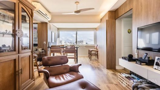 Apartamento com 2 Quartos à venda, 58m² no Chácara das Pedras, Porto Alegre