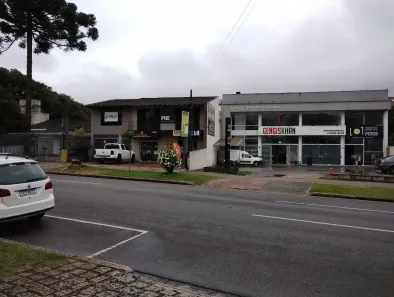 Imóvel Comercial com 3 Quartos para alugar, 250m² no Água Verde, Curitiba