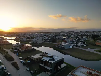 Casa de Condomínio com 4 Quartos à venda, 272m² no , Xangri-Lá