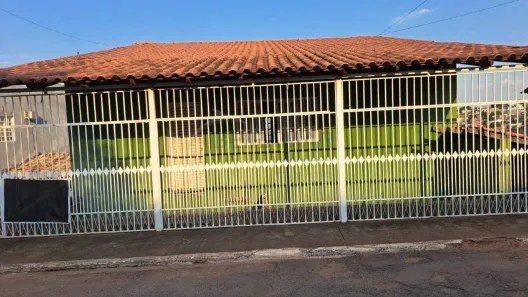 Casa com 3 Quartos à venda, 400m² no Setor Habitacional Arniqueira, Brasília