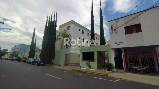 Apartamento com 3 Quartos para alugar, 65m² no Martins, Uberlândia