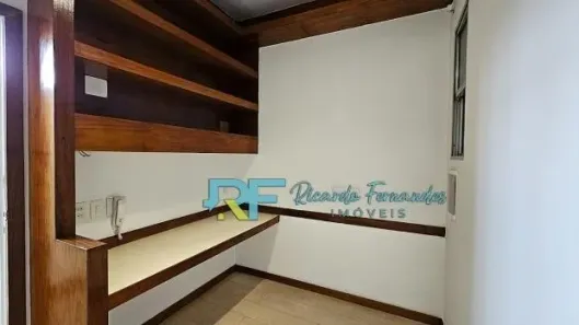 Sala Comercial à venda, 27m² no Humaitá, Rio de Janeiro