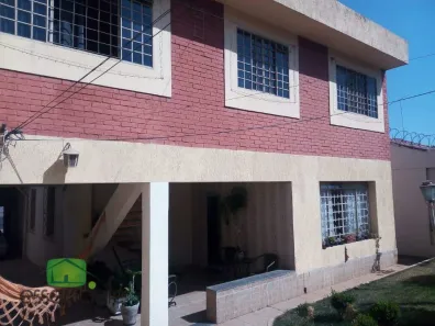 Casa com 5 Quartos à venda, 270m² no Jardim Riacho das Pedras, Contagem