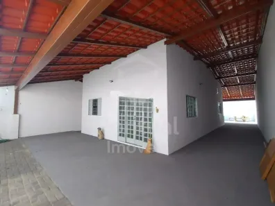 Casa com 3 Quartos para alugar, 160m² no Nova Uberlândia, Uberlândia