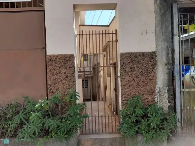 Casa com 2 Quartos para alugar, 90m² no Jardim Maracanã, São Paulo