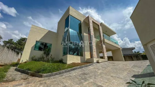 Casa com 3 Quartos à venda, 232m² no Bandeirantes (Pampulha), Belo Horizonte