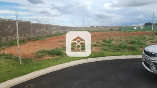 Lote/Terreno à venda, 426m² no Novo Mundo, Uberlândia