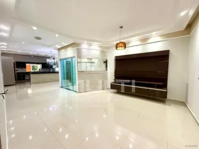 Casa com 2 Quartos à venda, 180m² no Jardim Canaã, Uberlândia