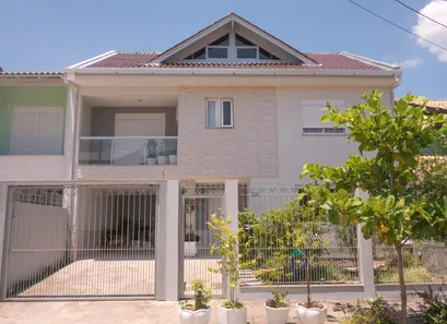 Casa de Condomínio com 3 Quartos à venda, 250m² no Hípica, Porto Alegre