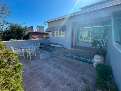 Casa com 5 Quartos para alugar, 253m² no Jardim Armênia, Mogi das Cruzes