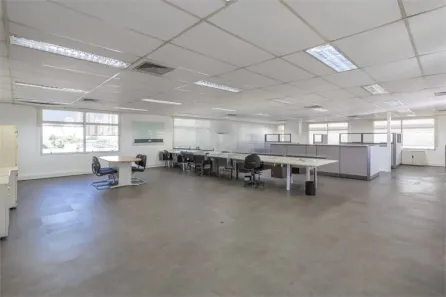 Ponto Comercial para alugar, 2087m² no Barra Funda, São Paulo