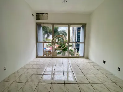 Sala Comercial à venda, 28m² no Centro, São José dos Campos
