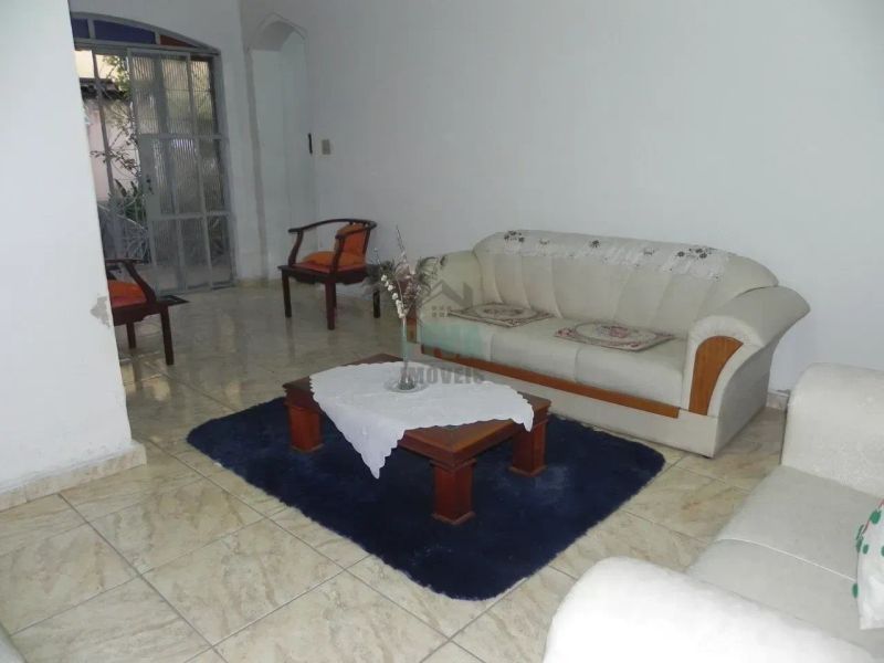 Casa com 2 quartos — Caiçaras, Belo Horizonte