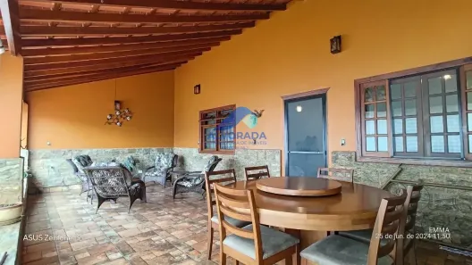 Sobrado com 5 Quartos à venda, 264m² no Loteamento Villa Branca, Jacareí