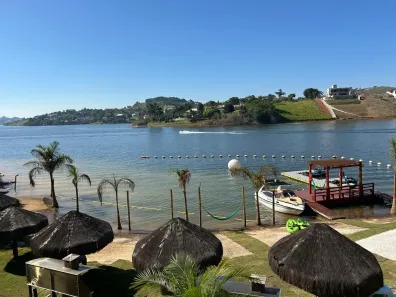 Sobrado com 2 Quartos à venda, 354m² no Centro, Igaratá
