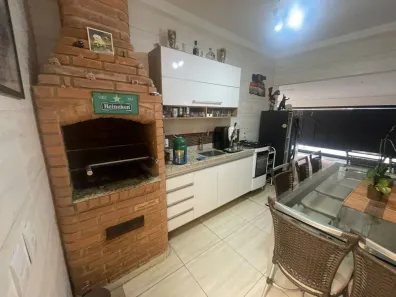 Casa com 3 Quartos à venda, 174m² no Jardim Aeroporto, Bauru