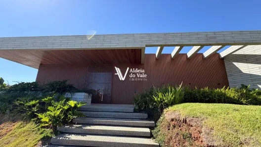 Casa de Condomínio com 5 Quartos à venda, 760m² no Residencial Aldeia do Vale, Goiânia