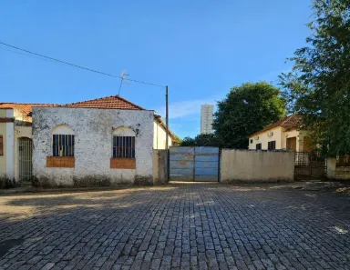 Casa com 2 Quartos à venda, 138m² no Centro, Araraquara