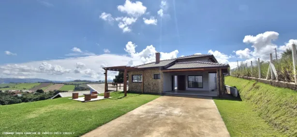 Fazenda/Sítio com 3 Quartos à venda, 196m² no , Pinhalzinho