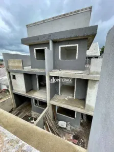 Sobrado com 3 Quartos à venda, 125m² no Fazendinha, Curitiba
