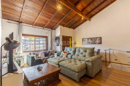 Casa com 3 Quartos à venda, 279m² no Jardim do Salso, Porto Alegre