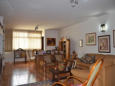 Apartamento com 3 Quartos à venda, 227m² no Fundinho, Uberlândia