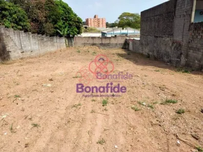à venda, 887m² no Jardim Adélia, Jundiaí
